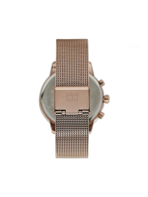 Reloj de mujer Tommy Hilfiger Blake 1782303 monocromático en oro rosa con esfera de índices de cristales y correa de malla milanesa sobre piedra arenisca. trasera